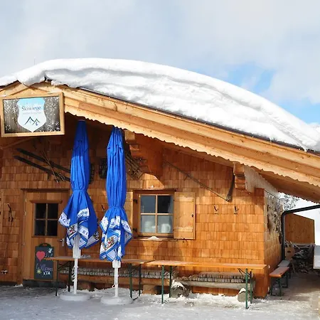 Apartamento Almapartment Skiwiege - Ski-in - Ski-out Only Kirchberg in Tirol